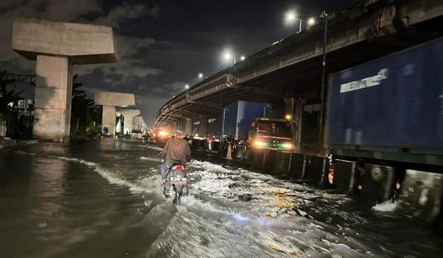 Banjir Menggenangi Jakarta Utara, Puluhan Ruas Jalan Terdampak