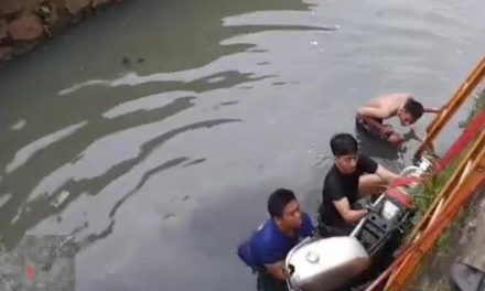 Motor Tercebur ke Kali di Cileungsi Akibat Hilang Kendali