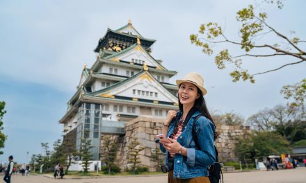 Transaksi Praktis Saat Libur Lebaran Fitur Debit Multicurrency