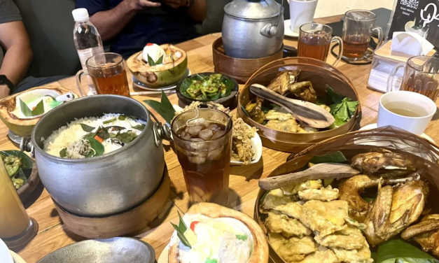 Restoran Sunda di Jalur Mudik Restoran Cibiuk Limbangan Garut