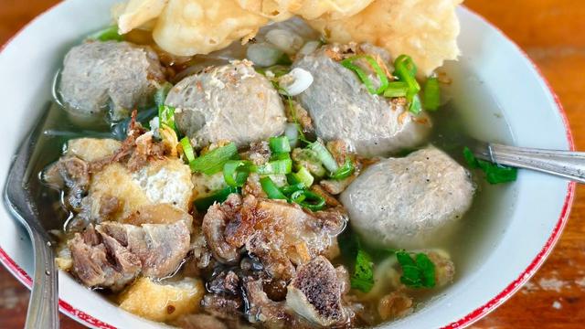 Kuliner Bakso di Jalan Kaliurang Yogyakarta: Inovasi Rasa, Tradisi