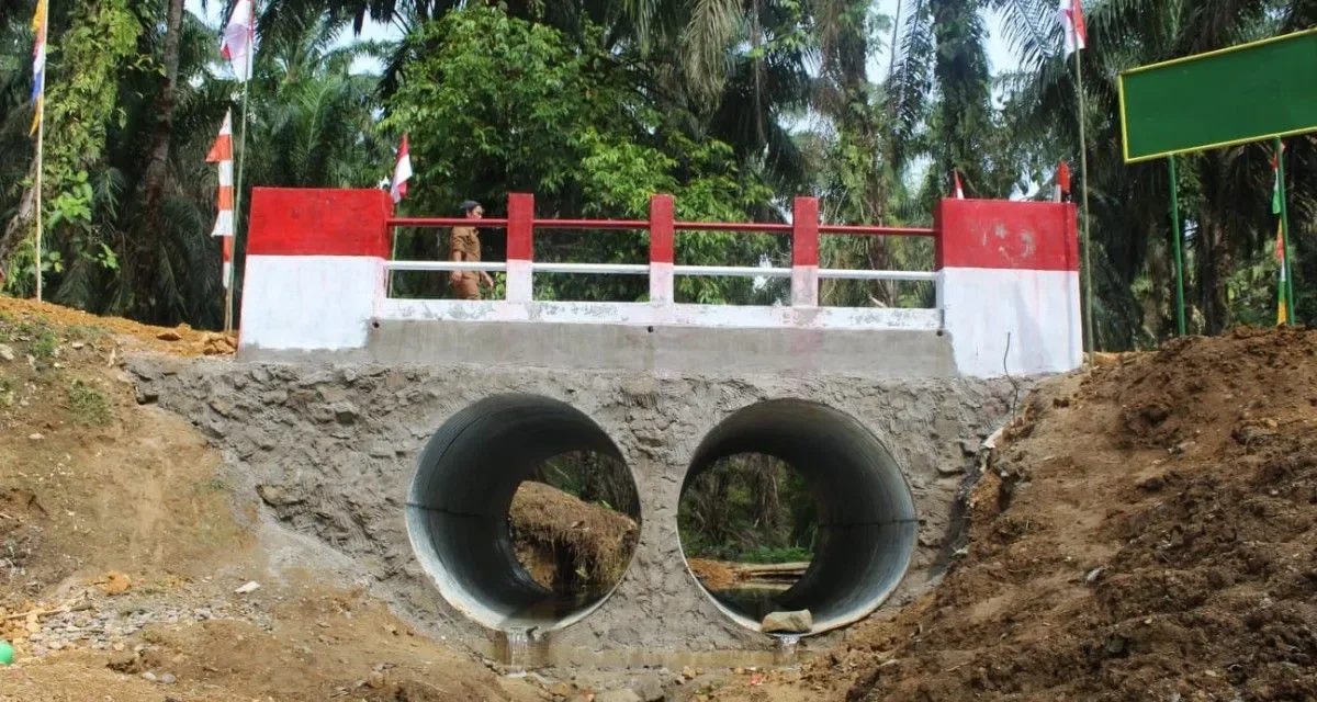 Kodim 0209/Labuhanbatu Selesaikan Dua Jembatan Armco Labura