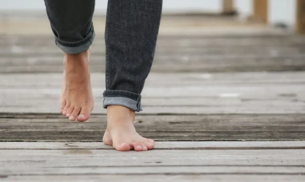 Kapalan Kaki: Penyebab, Pencegahan, Perawatan Aman Kulit Kaki