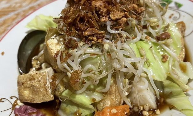 Kupat Tahu Dompleng, Kuliner Legendaris Magelang Ketagihan