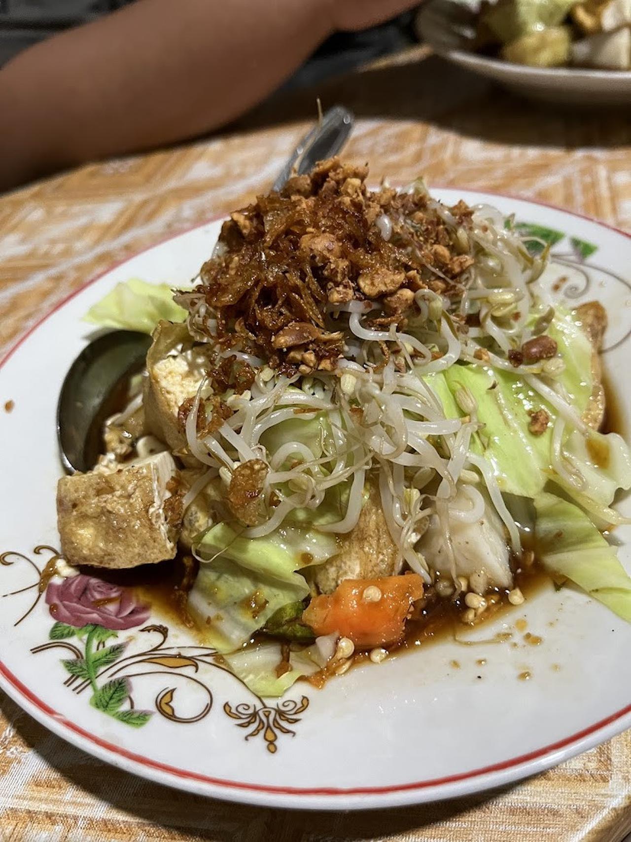 Kupat Tahu Dompleng