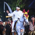Dedi Mulyadi Ubah Kirab Mahkota Binokasih Budaya Nilai Sunda