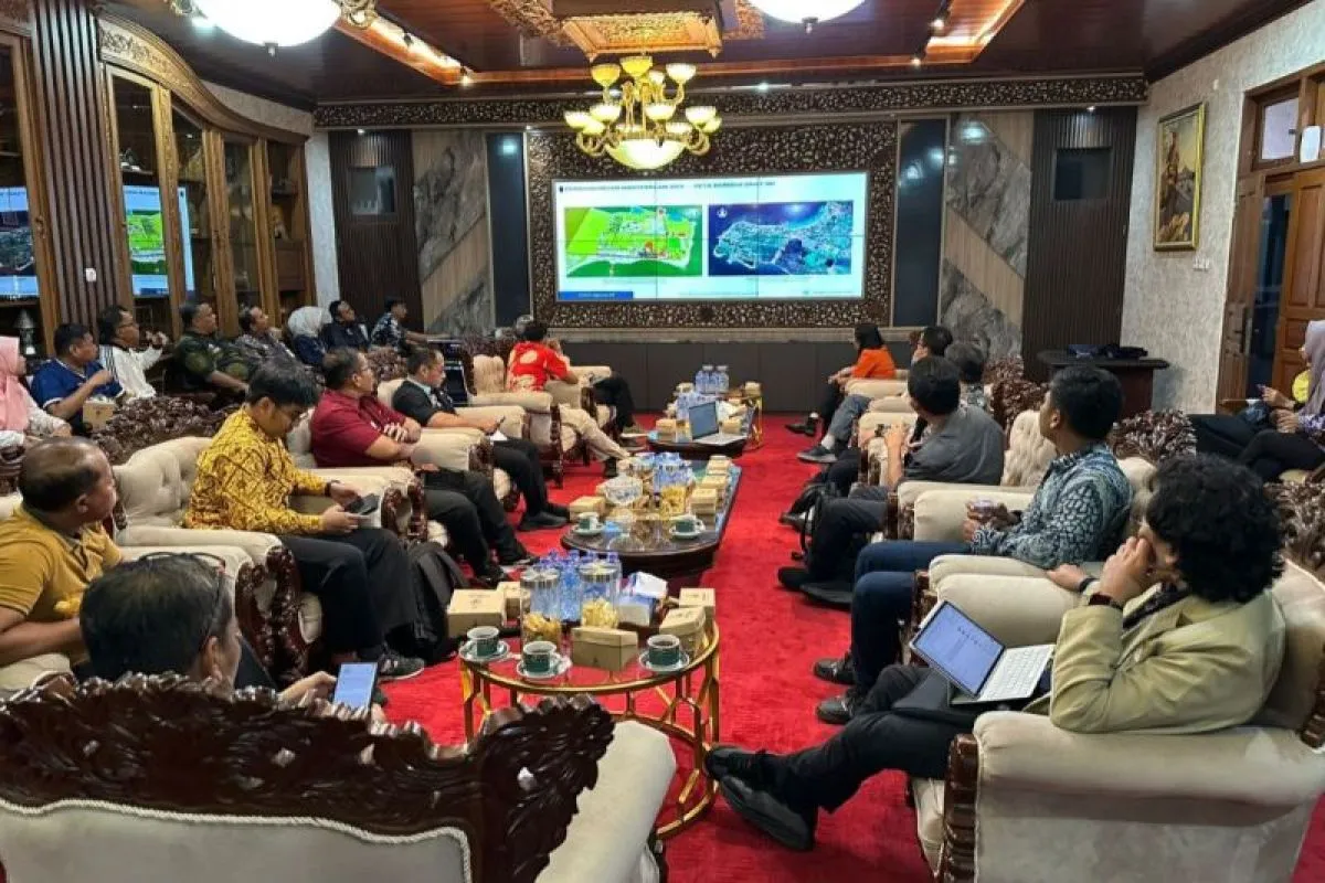 GEOLIVE UGM