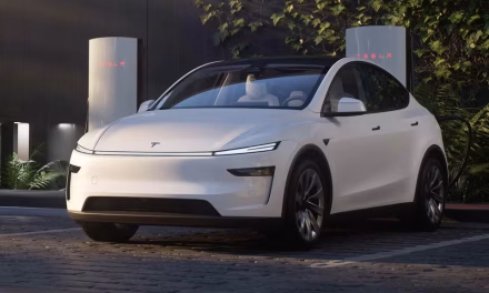 Tesla Naikkan Harga Model Y di AS, SUV Listrik Makin Sengit