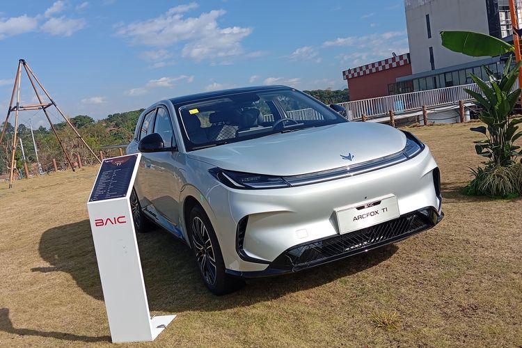 BAIC T1