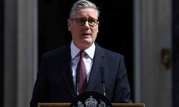 Keir Starmer Mundur, 62 Persen Warga Inggris Mendukung
