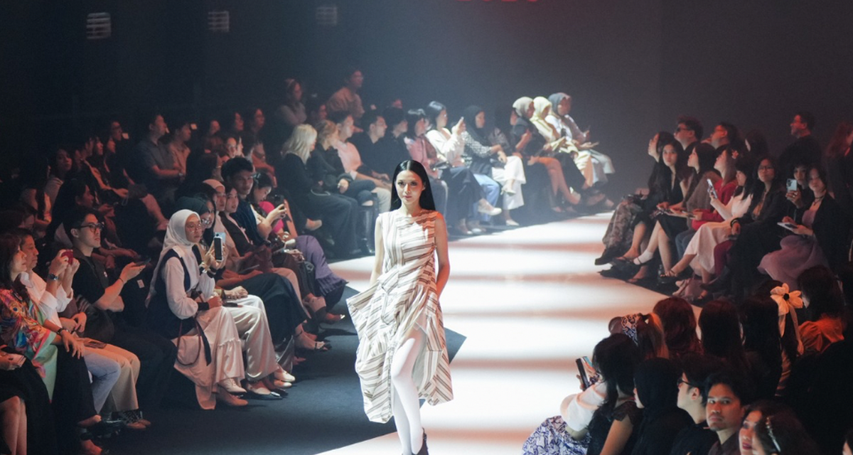 Koleksi Garuda Tampil Memukau, Kolaborasi Desainer Indonesia-Prancis Angkat Tenun Lombok di JF3 Fashion Festival 2026