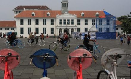 10 Wisata Dekat Stasiun KRL Jakarta, Liburan Hemat Tanpa Ribet