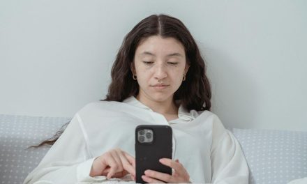 Kebiasaan Sepele yang Bisa Merusak Kesehatan Jika Terus Dilakukan