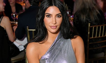 Kim Kardashian Terima Ganti Rugi 1 Euro atas Perampokan Paris