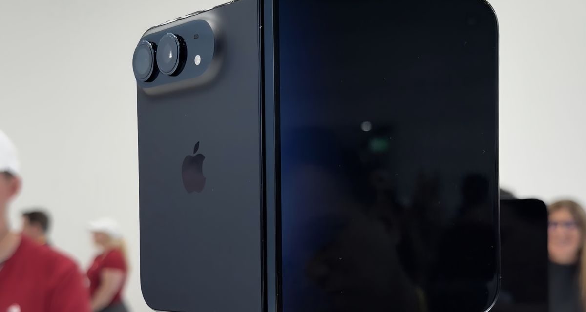 iPhone Duo Bawa Empat Fitur Baru, dari Split View hingga Dukungan Apple Pencil