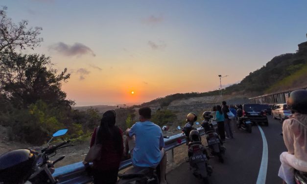 JJLS Kelok 23 Yogyakarta Jadi Magnet Baru, Panorama Sunset Curi Perhatian