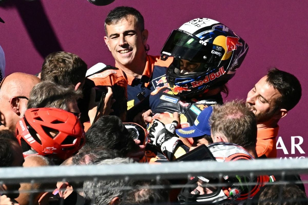 Pedro Acosta Juara MotoGP Austria 2026